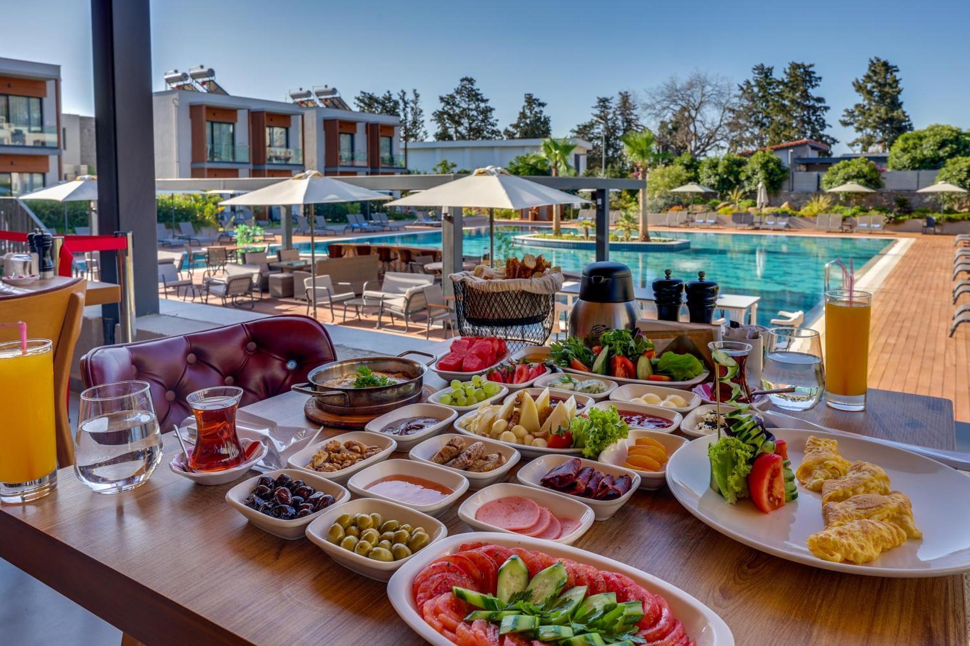 Celeste Bella Luxury Hotel & Spa Ortakent Exterior foto