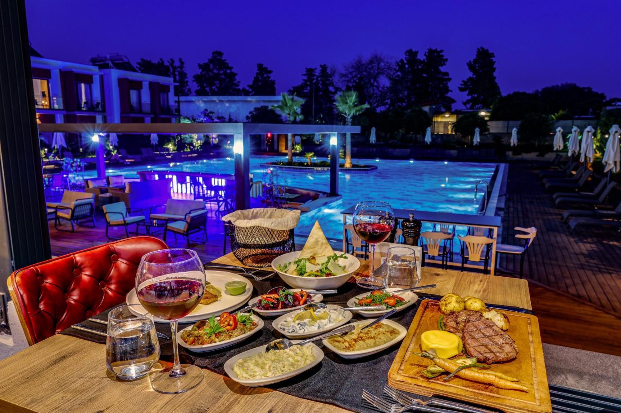 Celeste Bella Luxury Hotel & Spa Ortakent Exterior foto